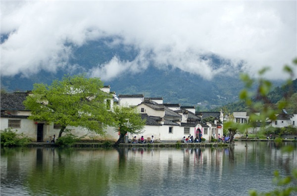 黃山、秀水千島湖、水墨宏村、西遞徽州古城高鐵純玩5日游
