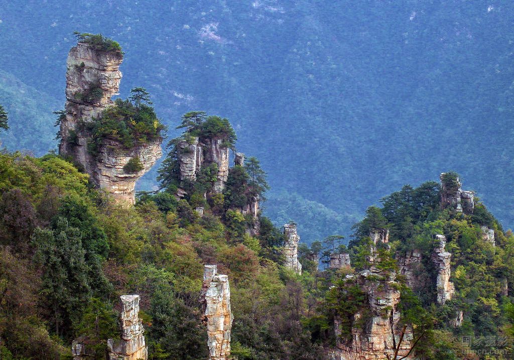 E1線：玻璃橋、袁家界、天子山、金鞭溪、天門山、夯吾苗寨、鳳凰古城湘西“精華之旅”品質(zhì)純玩4晚5日游